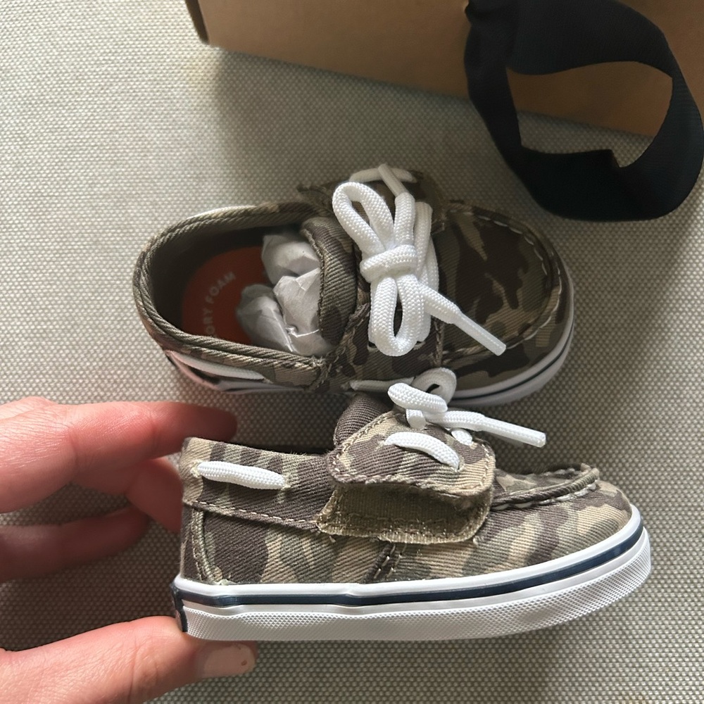 Sperry Intrepid Camouflage Crib Shoes. Sz1